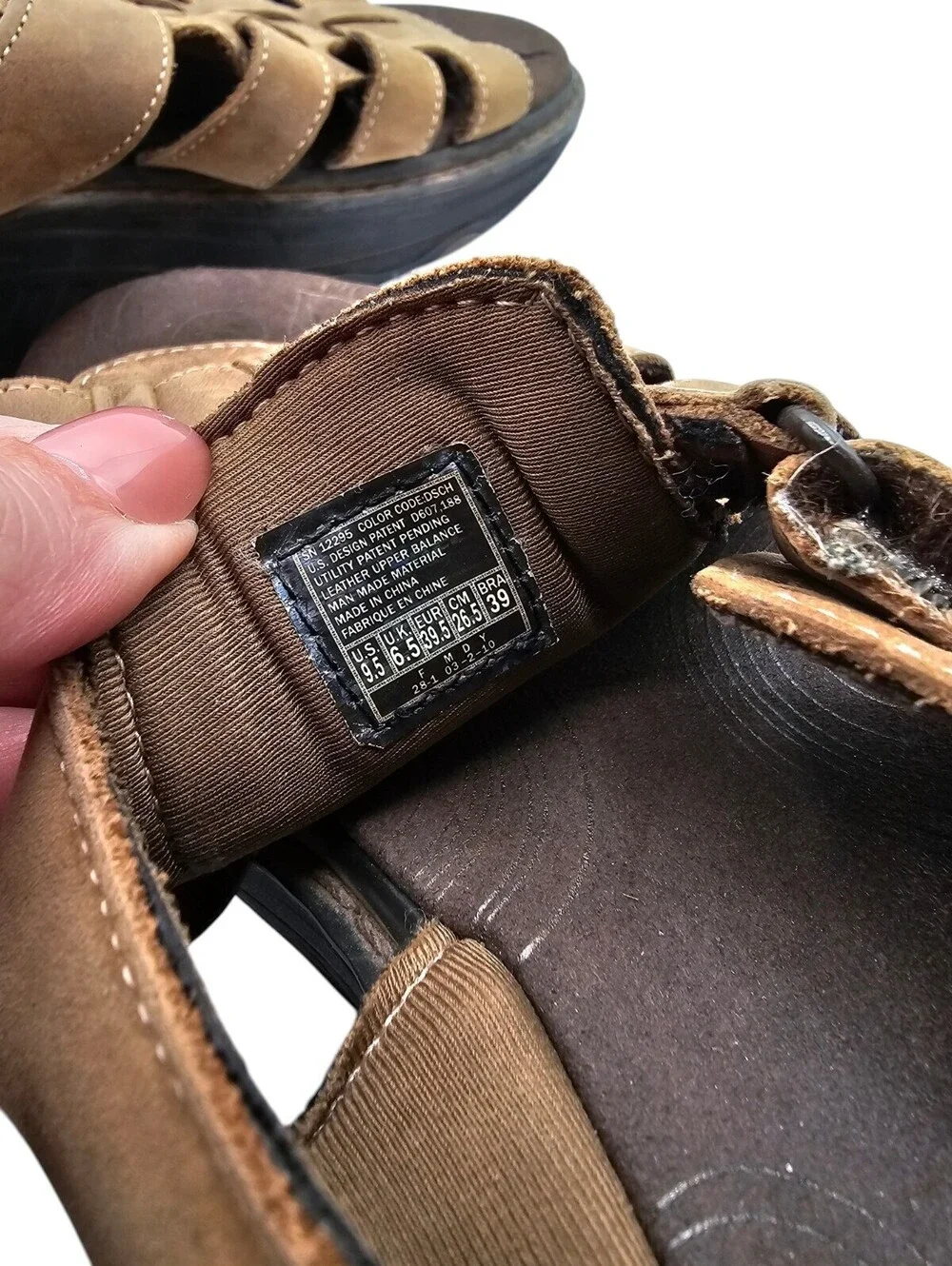 Skechers Shape-Ups brown leather fisherman sandals Mens Sz 9.5